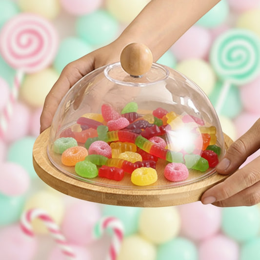 Piatto da portata in legno con campana in vetro