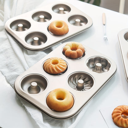 1pc Baking Pan, Non-stick Small Plum Flower Shaped Cake Mold, Three Flower Type Donut Mold, Biscuit Bread Oven Baking Mold, Household Cake Mold, Kitchen Accessories, Baking Tools, DIY Supplies