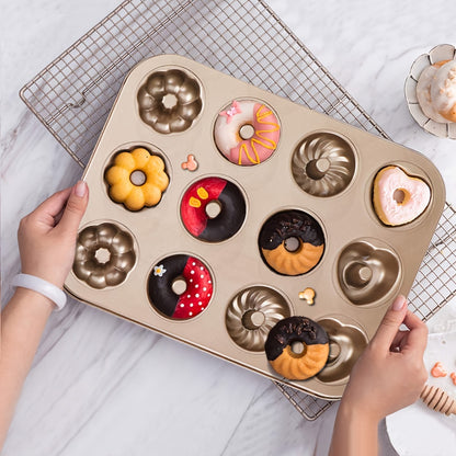 1pc Baking Pan, Non-stick Small Plum Flower Shaped Cake Mold, Three Flower Type Donut Mold, Biscuit Bread Oven Baking Mold, Household Cake Mold, Kitchen Accessories, Baking Tools, DIY Supplies